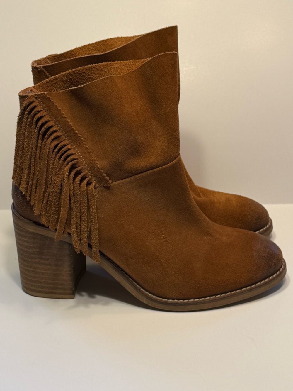 MTNG Brown Suede Fringe Boots sz 8 Mexico